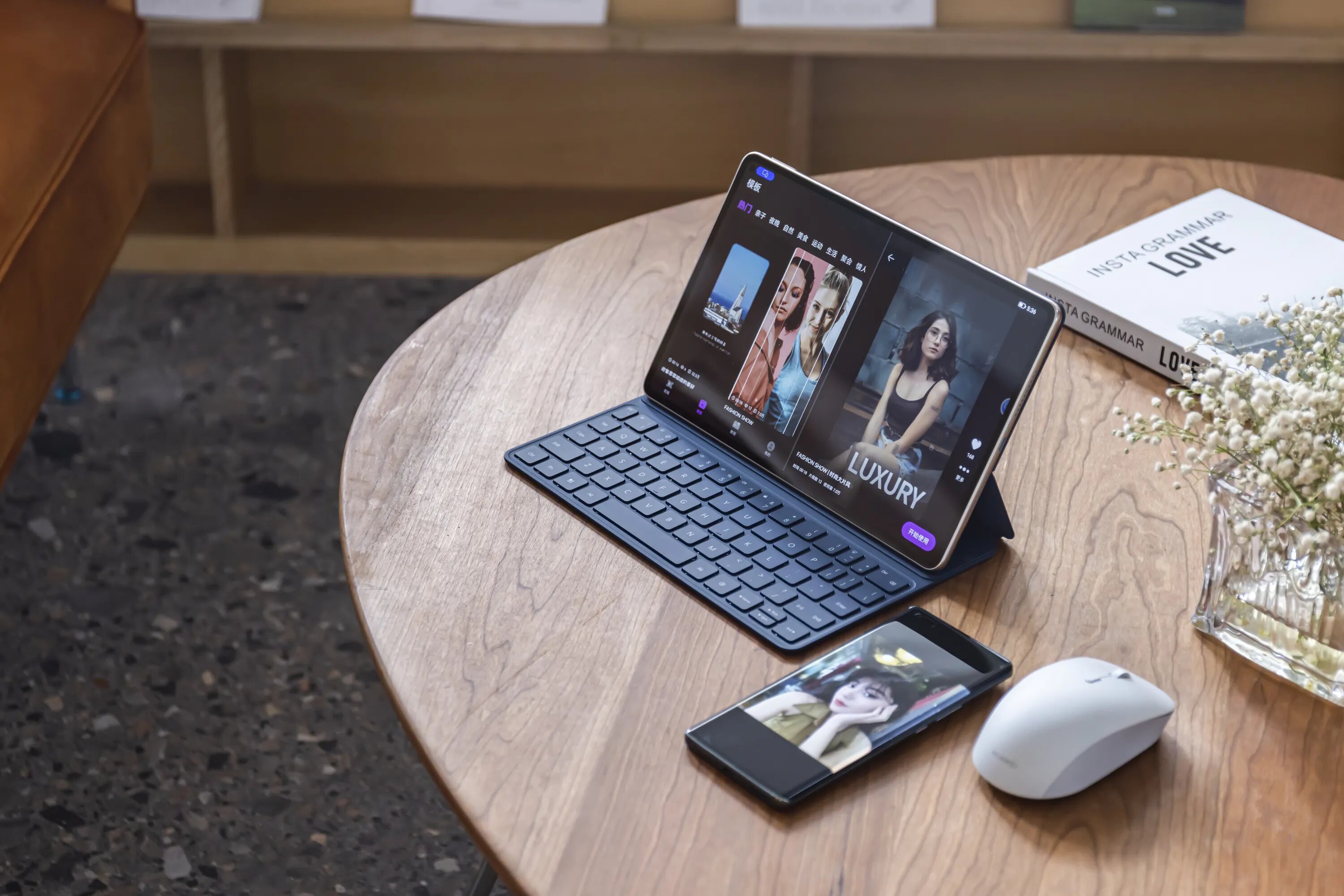 Smart Folio: ဘယ်ဟာပိုကောင်းလဲ။